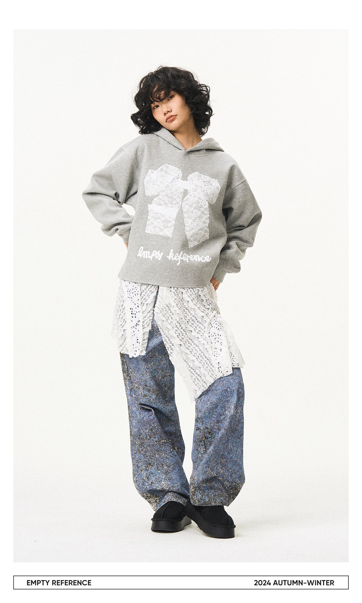 Lace Bow Graphic Sweatshirt