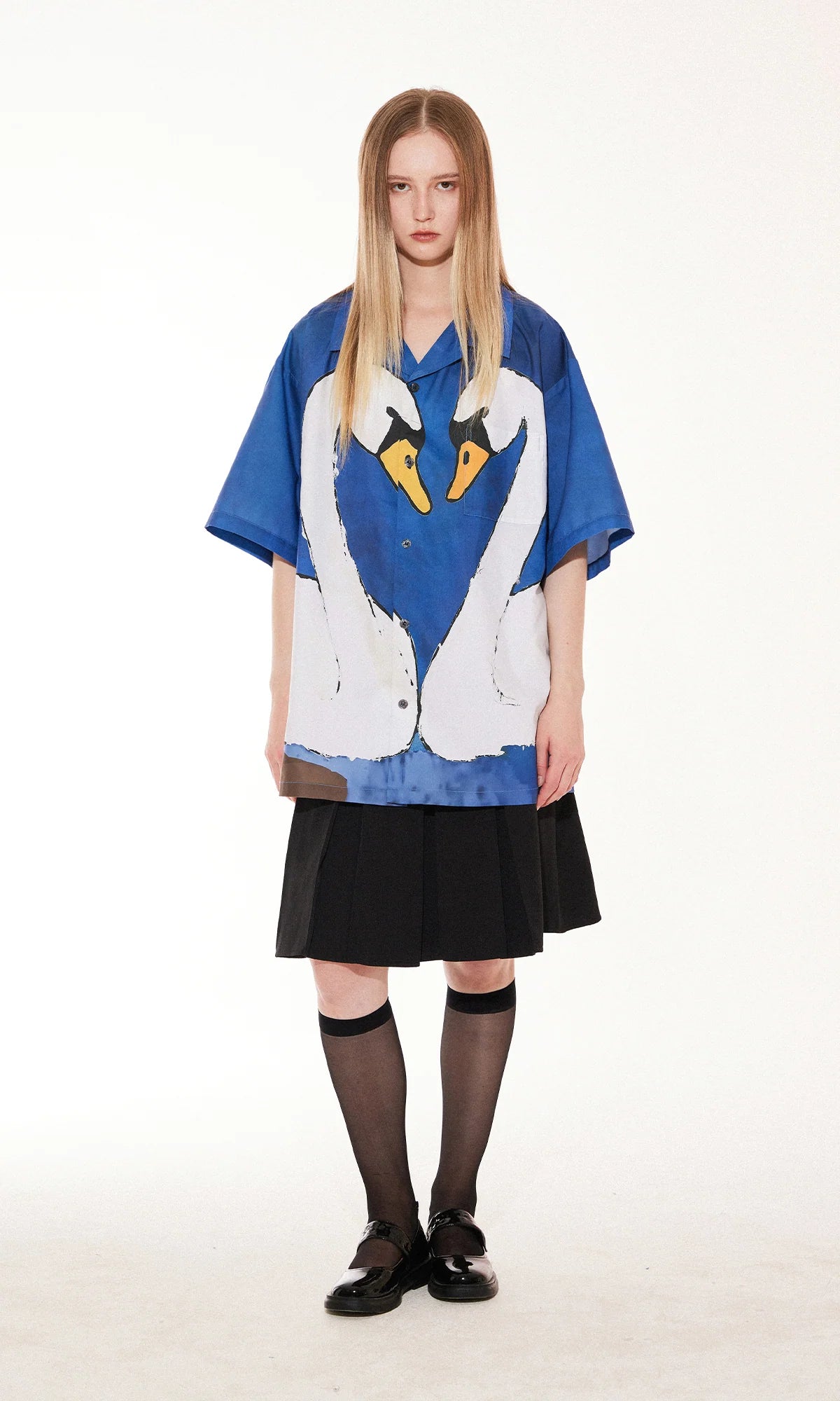 Cartoon Swan Graphic Shirt