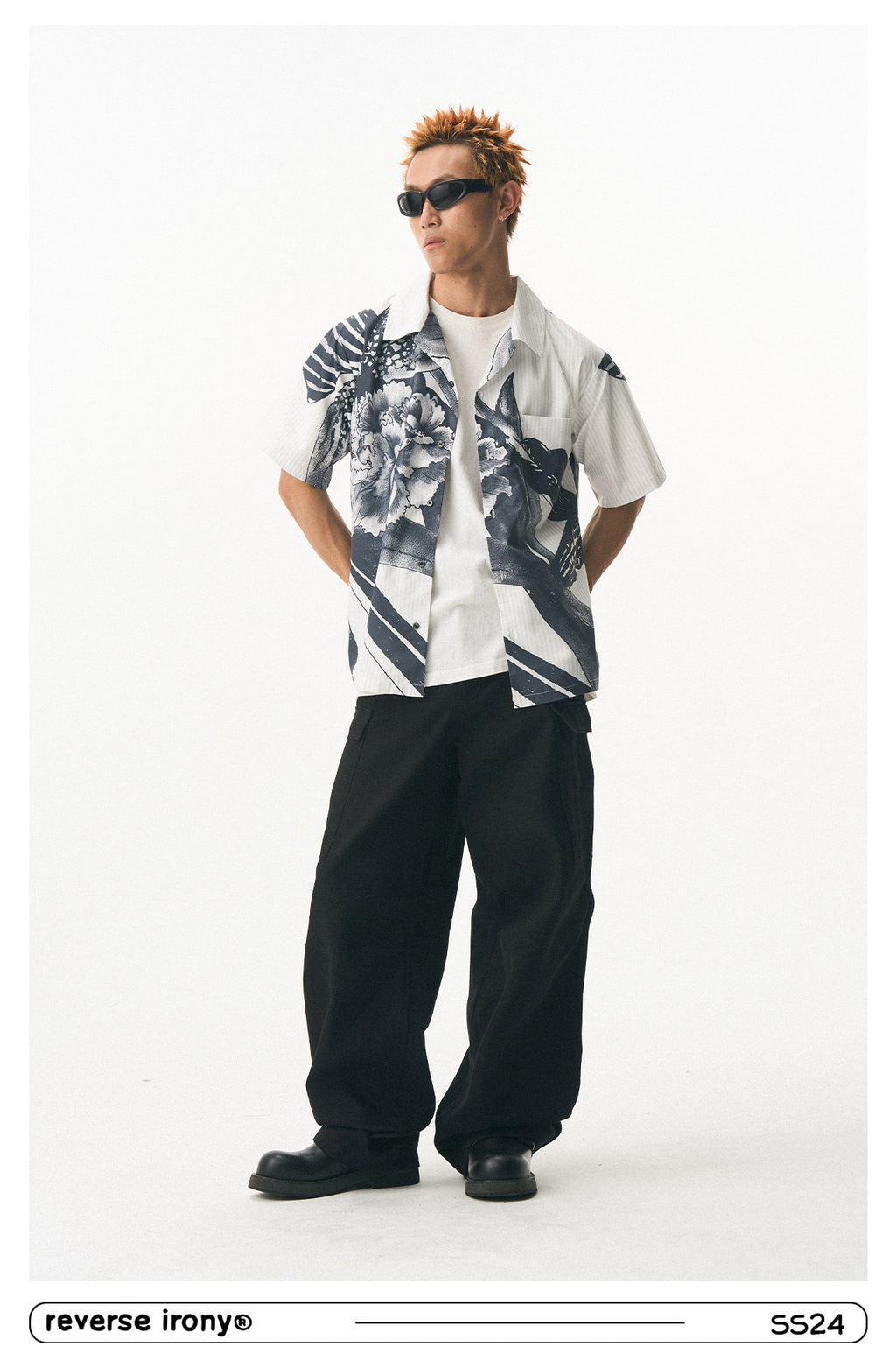 Sketch Flower Graphic Shirt