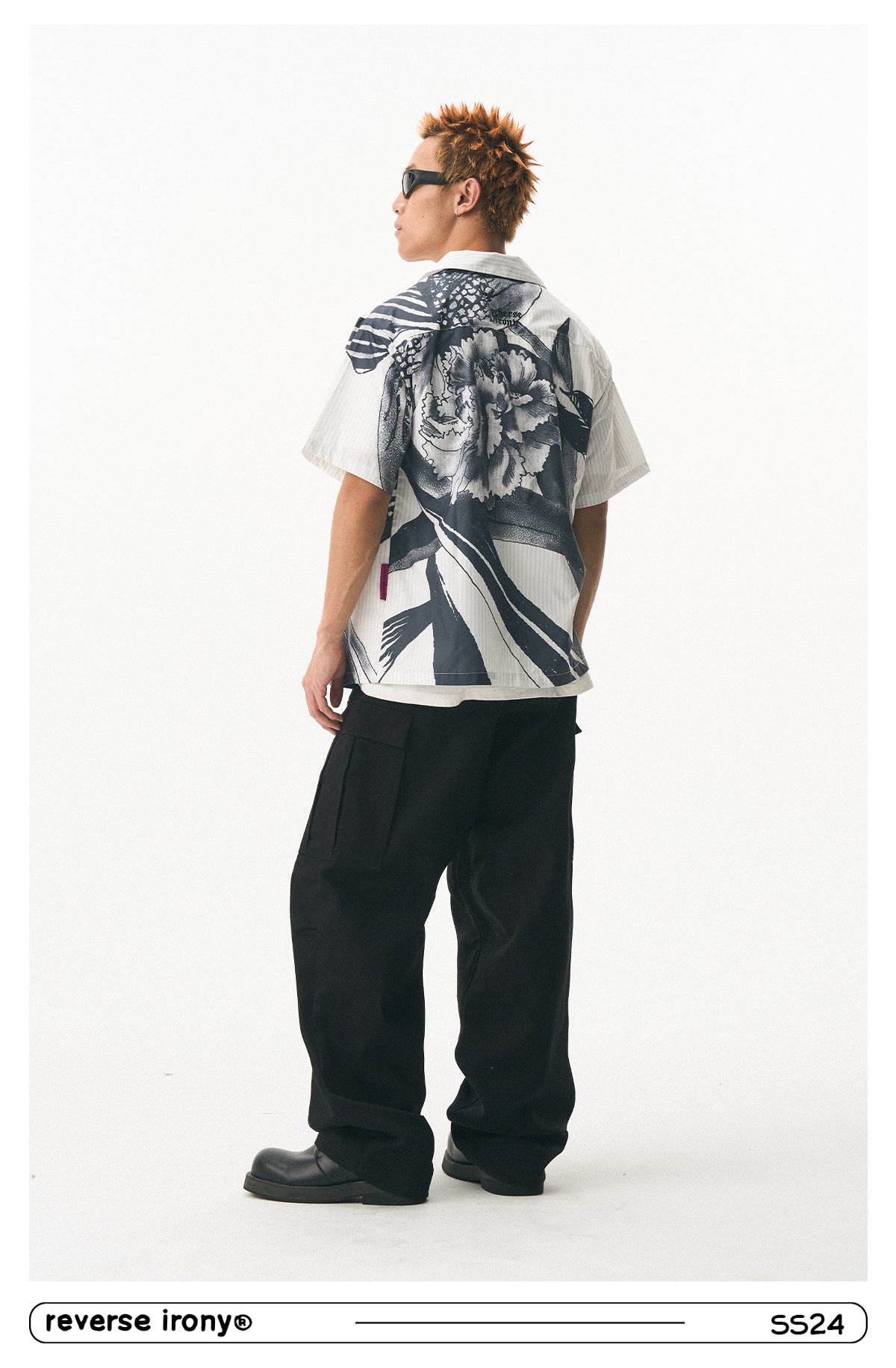 Sketch Flower Graphic Shirt