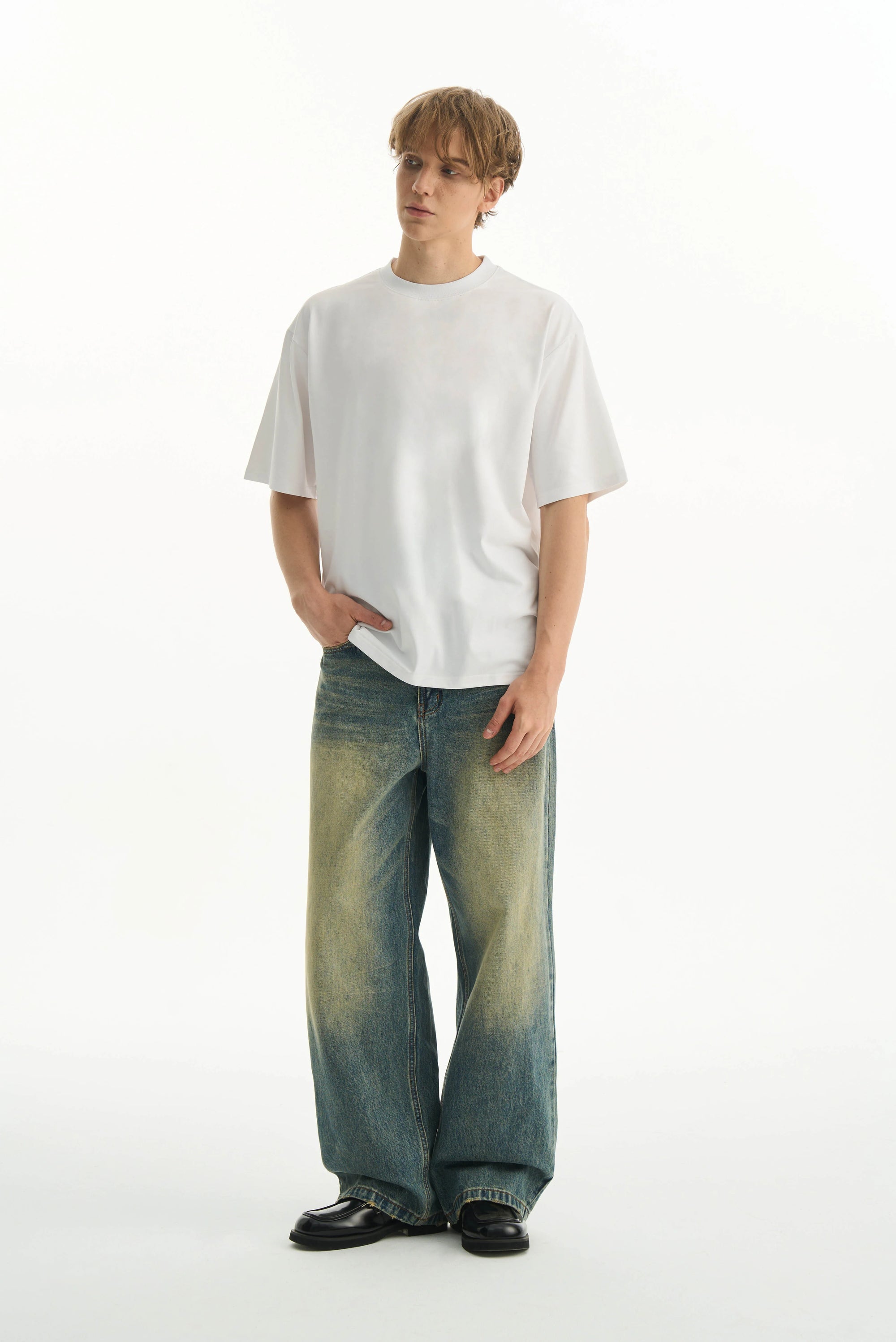 Washed Whisker Pleated Relaxed Jeans