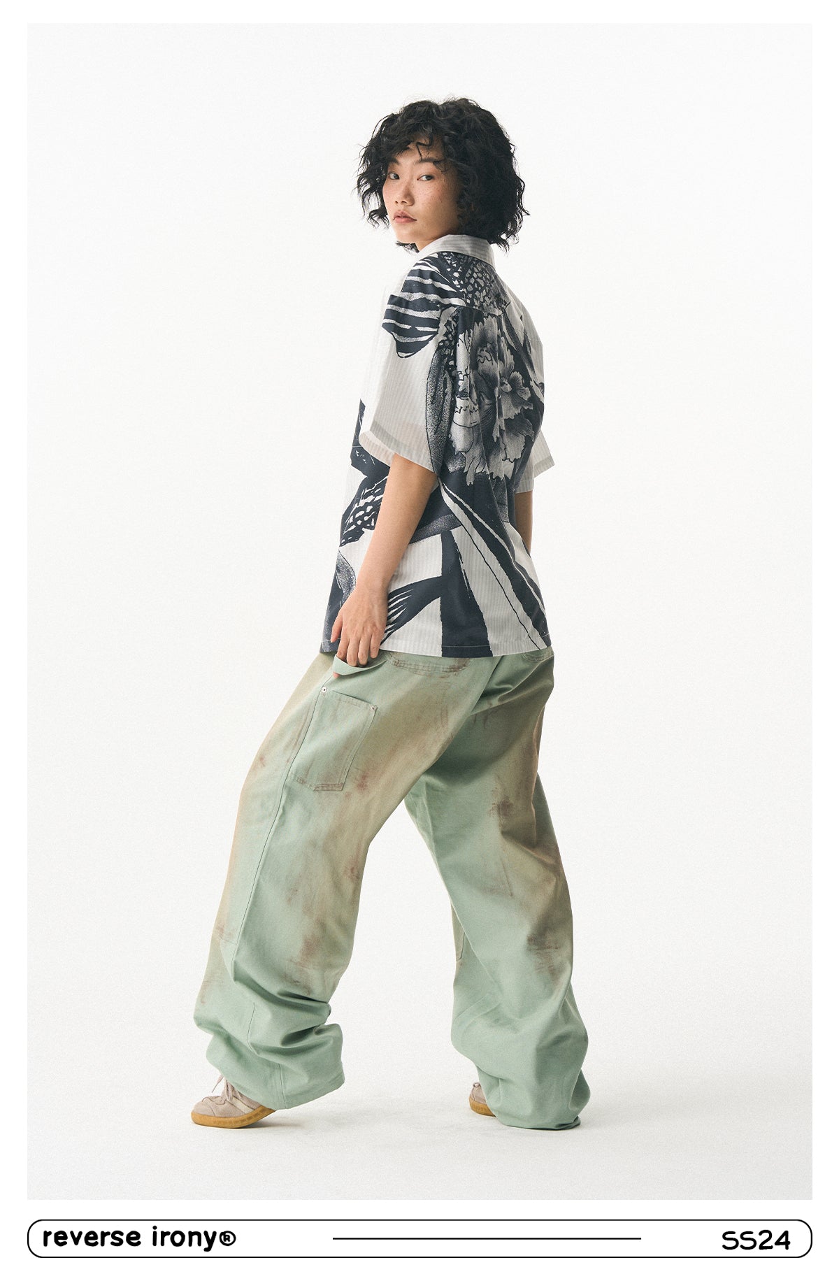 Sketch Flower Graphic Shirt