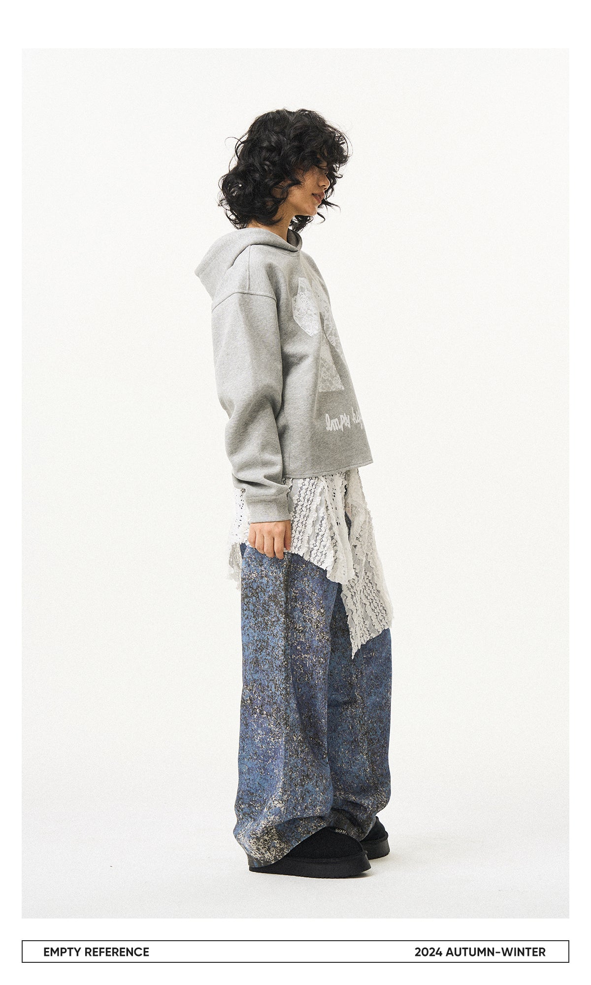 Lace Bow Graphic Sweatshirt