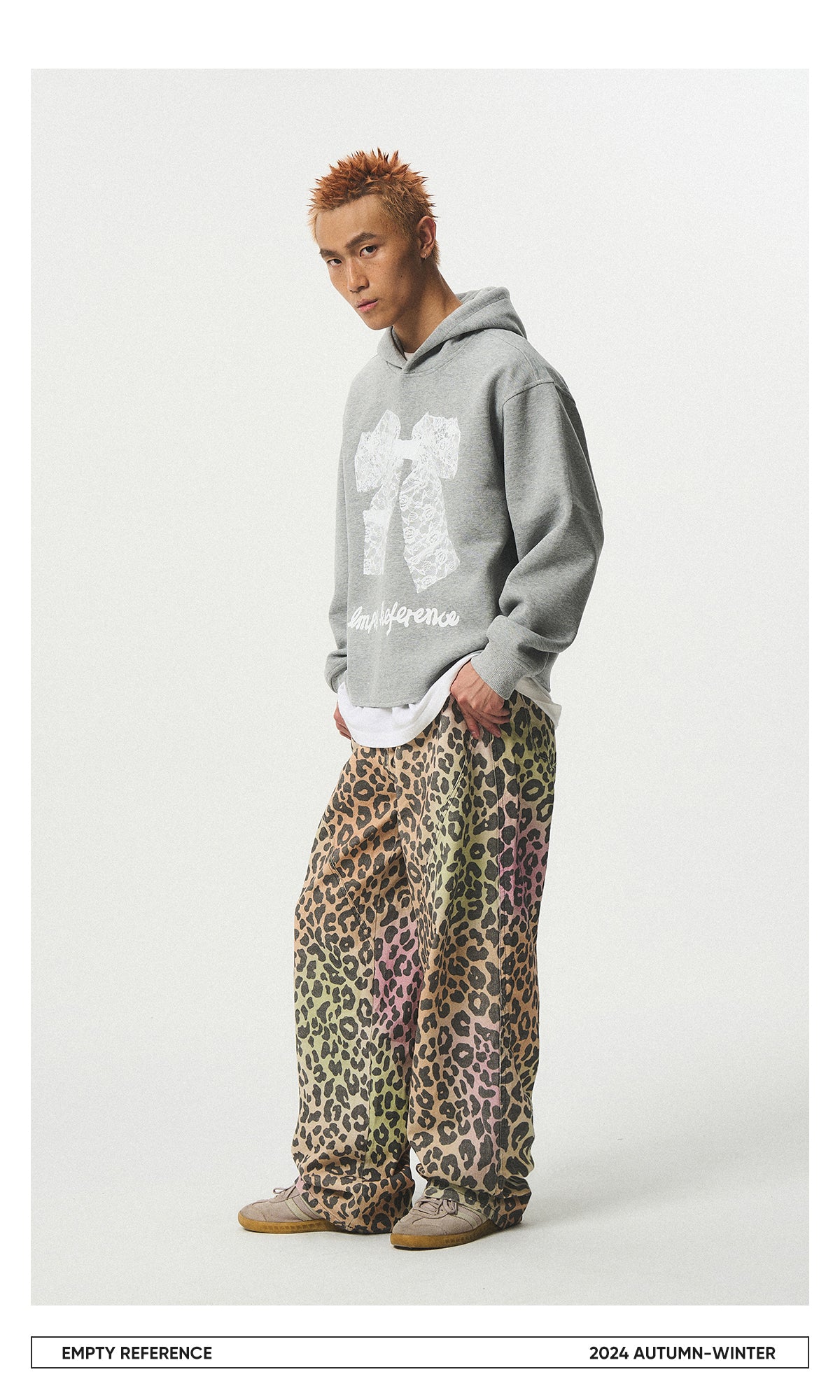 Lace Bow Graphic Sweatshirt
