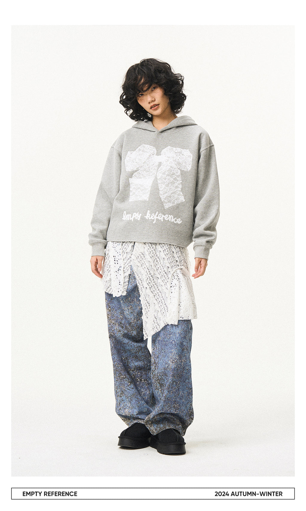 Lace Bow Graphic Sweatshirt