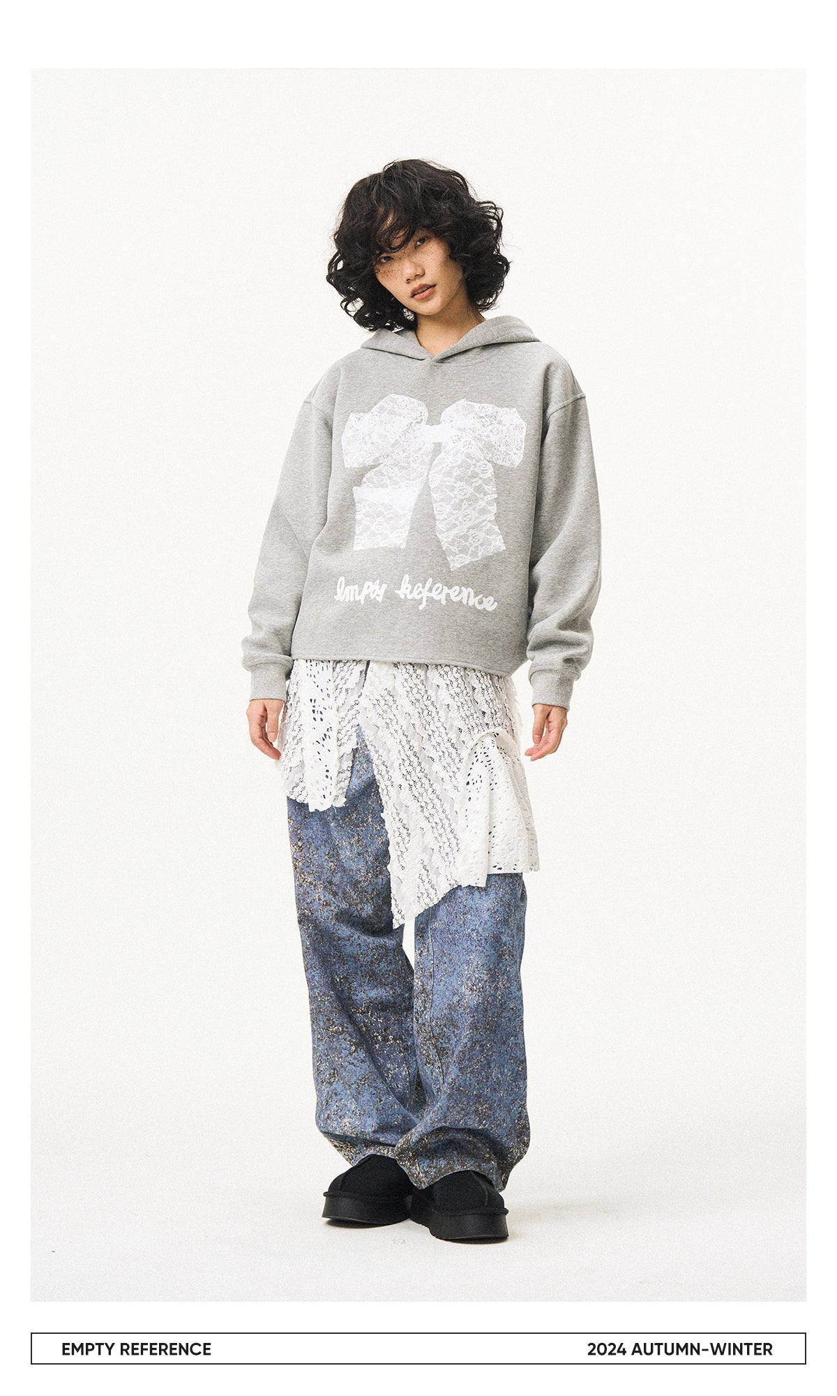 Lace Bow Graphic Sweatshirt