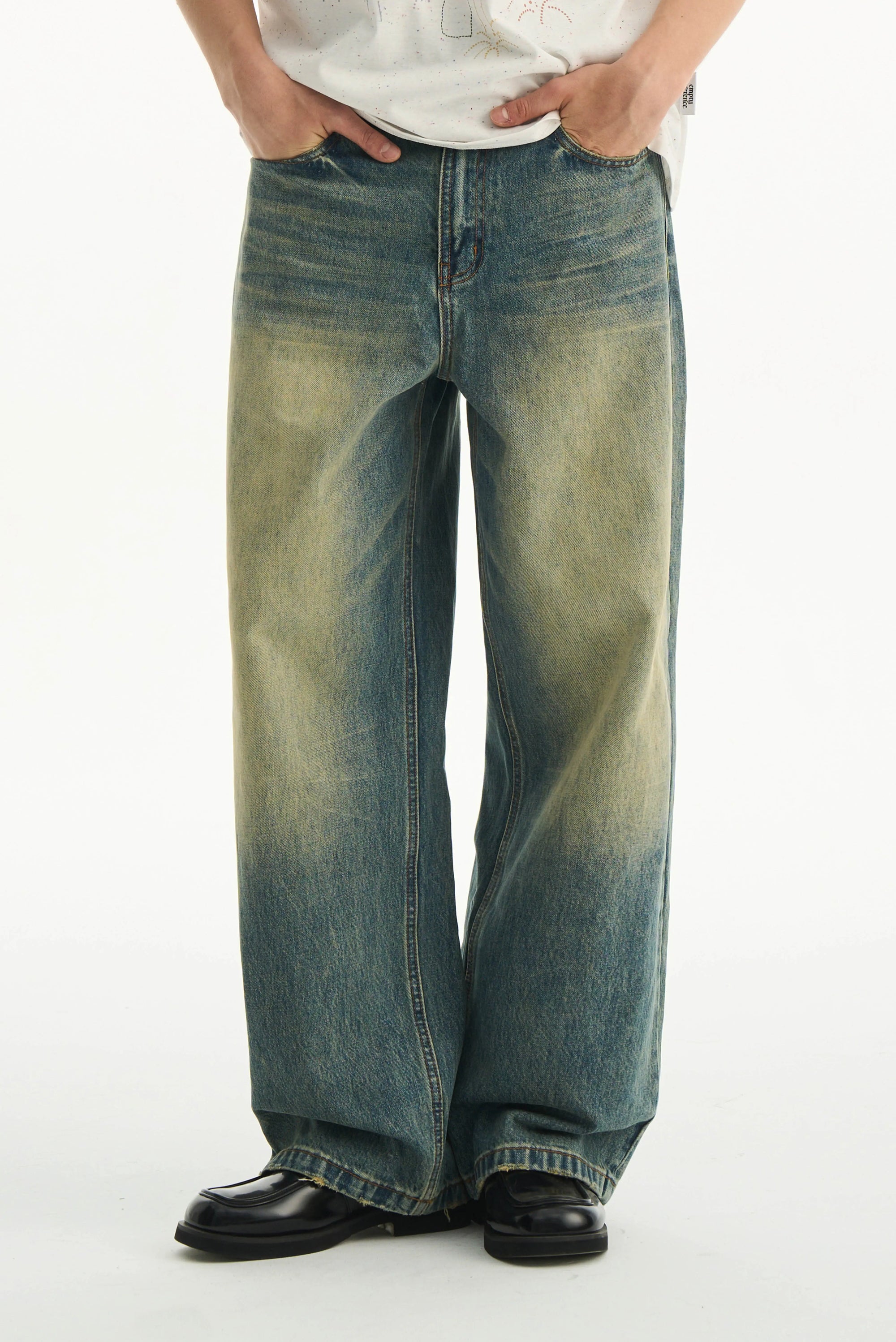 Washed Whisker Pleated Relaxed Jeans