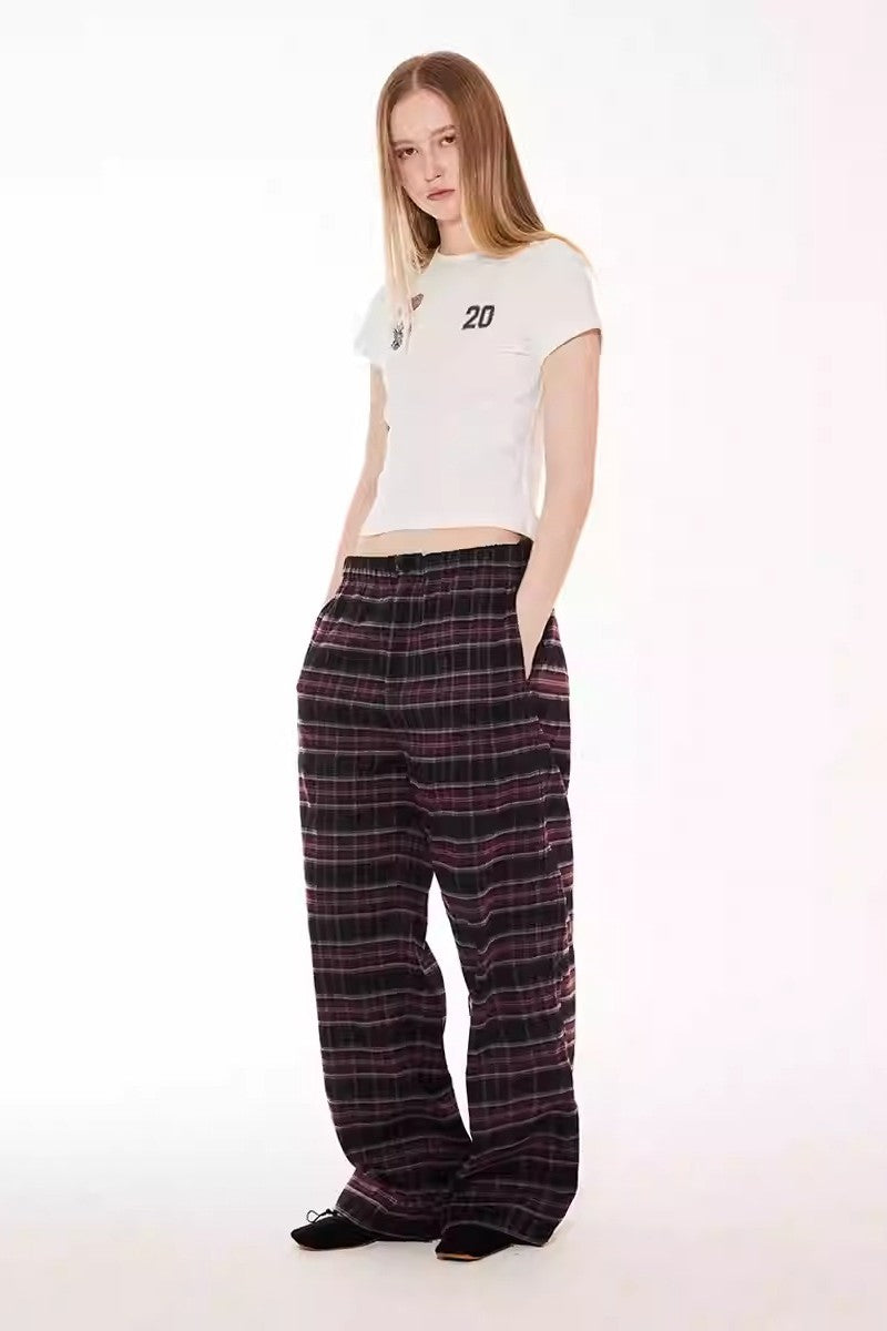 Badge Graphic Cropped Tee