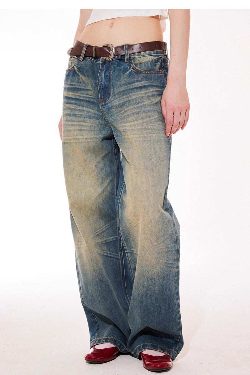 Washed Whisker Pleated Relaxed Jeans - Empty Reference